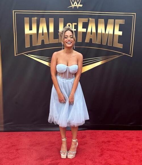 D57B0C2F 9755 4827 AAC0 2BC35B819F0B