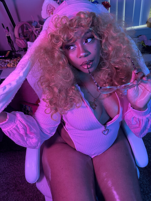 D6AAA5AC 07F4 48F0 B08F 25075909644E4bebe33e84d45965