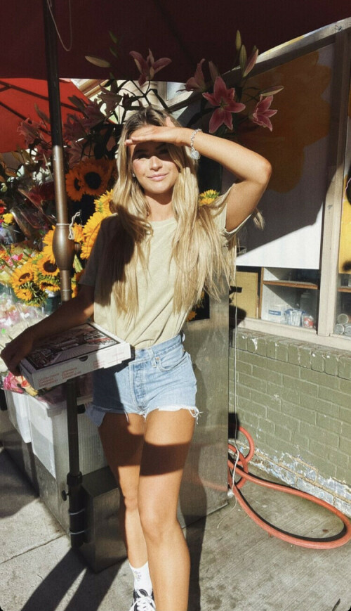 D6BD37EB DAF6 4FE2 B60D D351DEA04C44