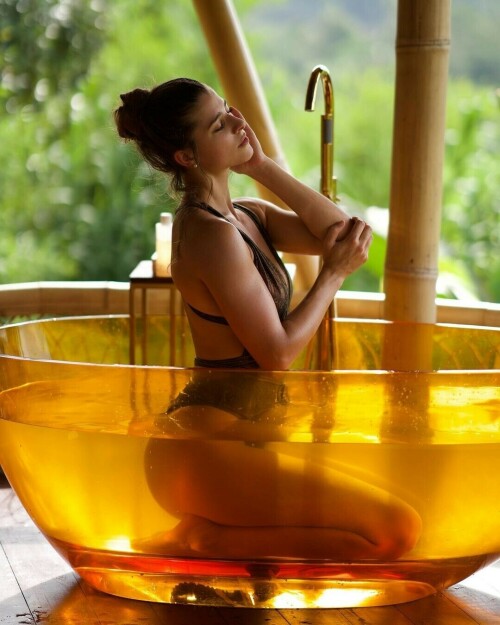 D70EDC35 AFA5 498A 9919 36C8B49EC77C