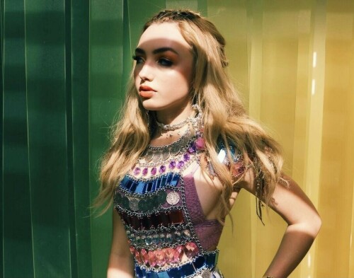 D770C03D FE24 4E36 9EDC EDE119E50E90