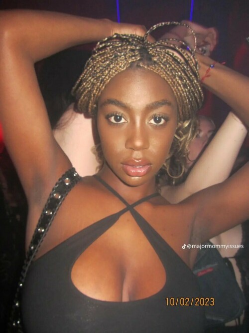 D8BBDD32 84D3 485D 9437 F0C8BD935915