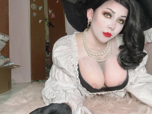 D9B022F3 CF85 47F7 9021 79C1C9AEF216