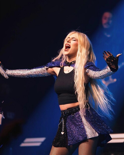 D9D849F8 DA40 41B2 958A BB4272435D1C97334c04aeabd60a