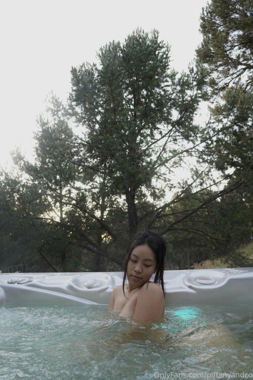 DAE879F3 DD8E 4A49 9250 DA02FCE5CC90