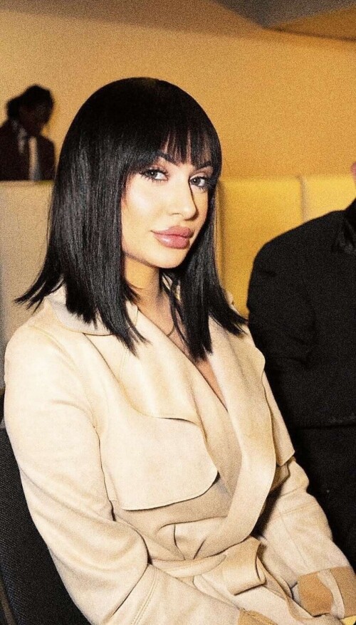 DB005341 18AC 4EC8 85E6 E65E173E11A474b00f812f276d0f