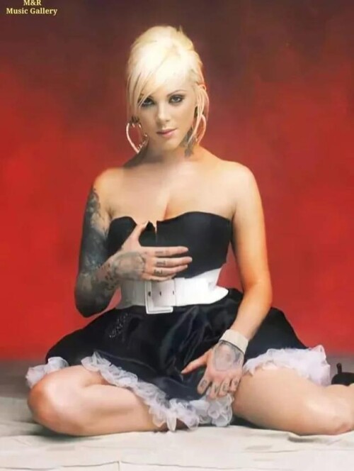 DE527242 5177 4F09 AA14 36CD9E663DB3ffd150e591477a2c