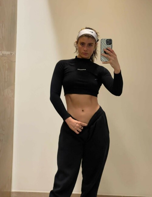 DFE80680 BFC6 4EC8 8B15 6E37B4C9AF4F