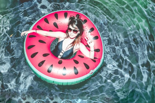 DGVz UCUIAAR ML.jpg large5ef70fead9eec443