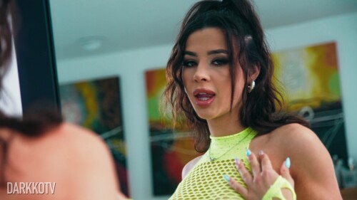 DKK.25.06.02.2vlcsnap 000018bc48283f425a202