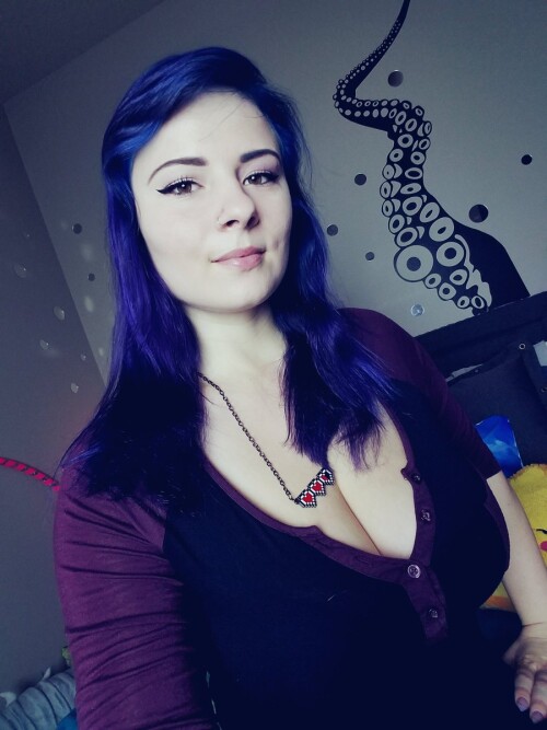 DKSAdw3UEAAFDI1e43407583fa6aad