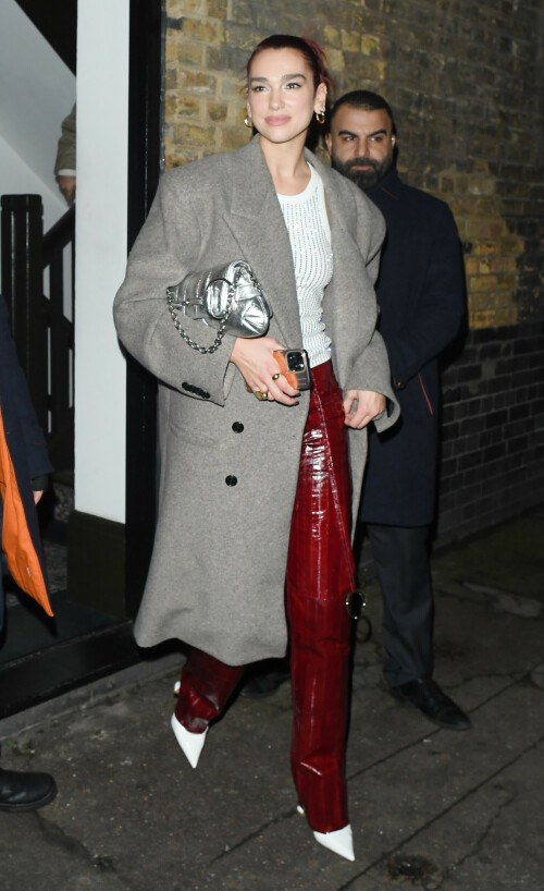 DL03efa9e2df383a168f