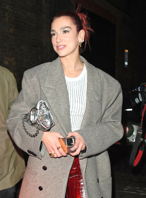 DL04b92875392459e530