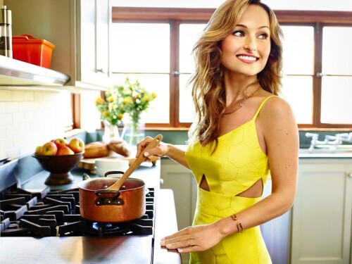 DL0M4V2XcAEpEcR1701a6bf4d21c948