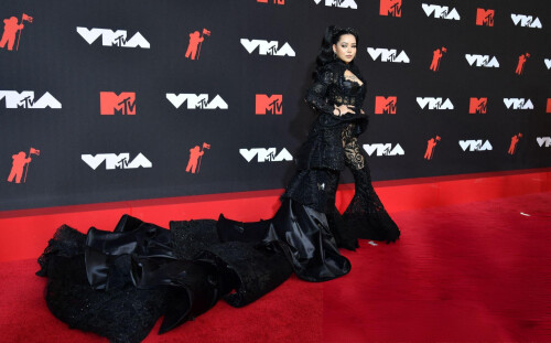 DYszAThWHM34058536952b7c9d