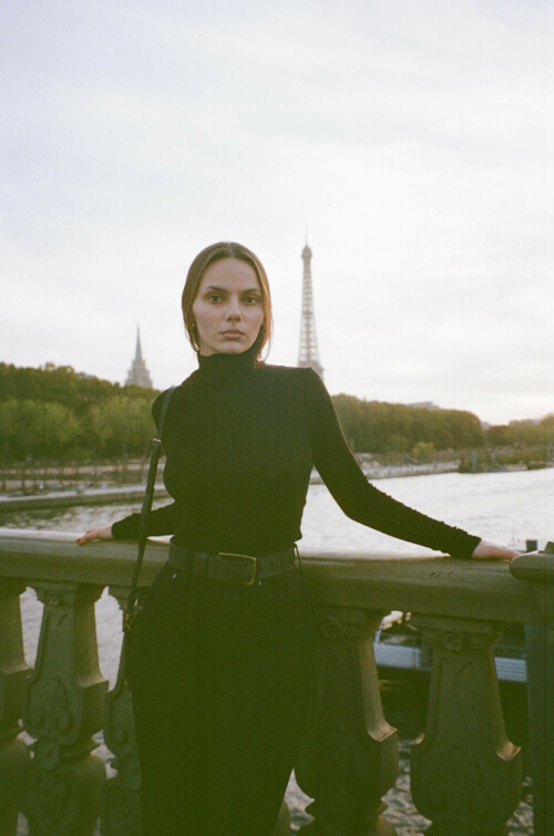 Dafne Keen 31c61e25e9402e8f7