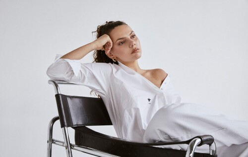 Dafne Keen Landscape Reiss 1392x88438d22f5cfe07066e