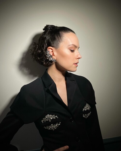 Daisy Ridley 14d043bf4956d11a5