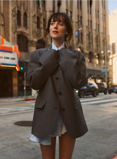 Dakota Johnson VOGUE Germany 155aa1489792acf88