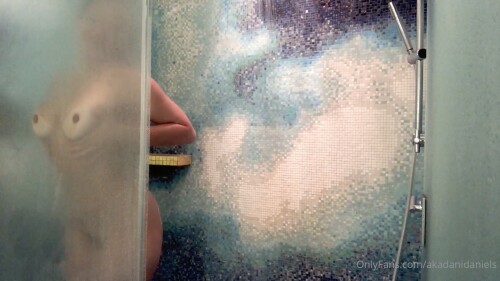 Dani Daniels Shower19