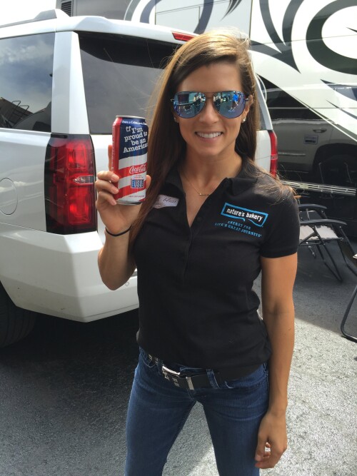 DanicaPatrick 737016793391206400 20160529 162431 img1d86cd0d1c7b1aef9