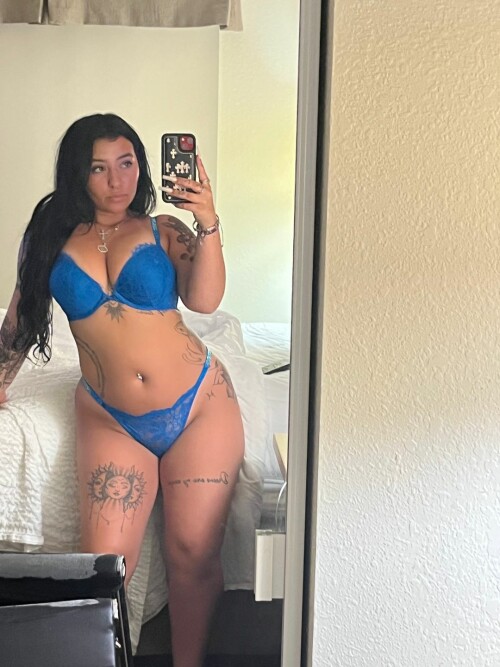 Danielle Cohn 2022 04 01 85f758001f592f8d 1080x1440 3C664DD9 BB56 481E 8BC8 AF28A481C29C