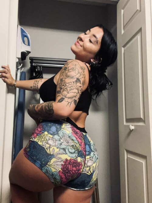 Danielle Cohn 2022 04 19 2e5cfbf85d683e20 1080x1440 54D9AFBD 96C2 431C 9F6A CA52177AD5C6