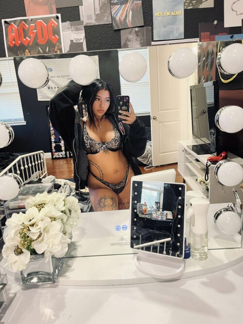 Danielle Cohn 2022 04 23 8f4f1cadb8c695d5 1080x1440 E0BF1A14 5A2B 4A87 BEEF D5B1283A0B50