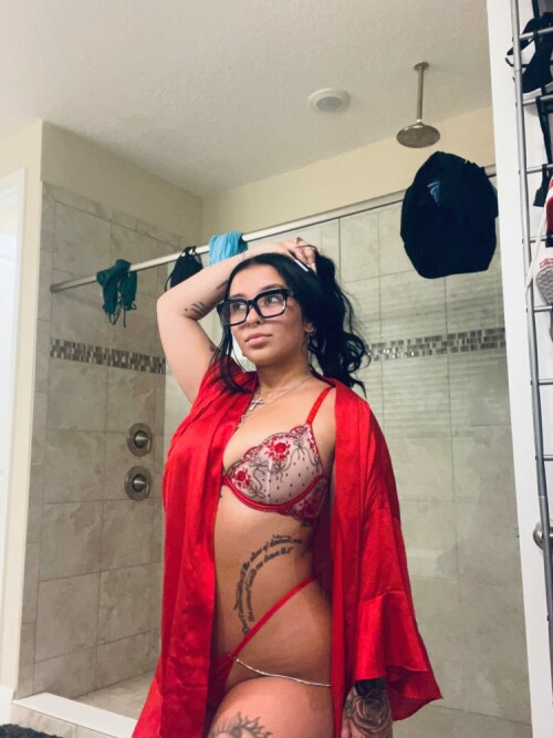 Danielle Cohn 2022 05 23 0288502b5adeb4c1 750x1000 8E5F25E1 DFE2 402B B375 3EC799A474E2