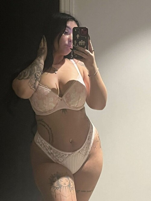 Danielle Cohn 2022 07 08 822bbef73d130e5b 750x1000 451D6BDF 2420 4A47 9FA8 E4717E73F950