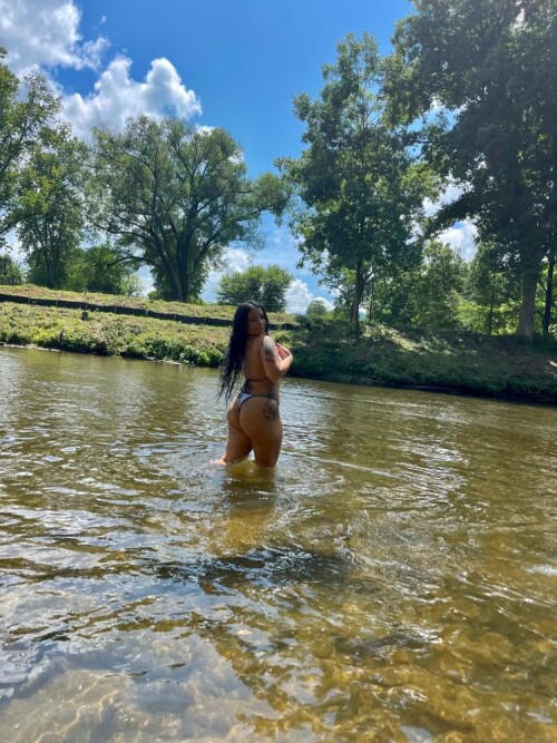 Danielle Cohn 2022 07 12 2ee256c112ed4574 750x1000 85E6C4E6 C0AB 442B 874D 9963224911DA