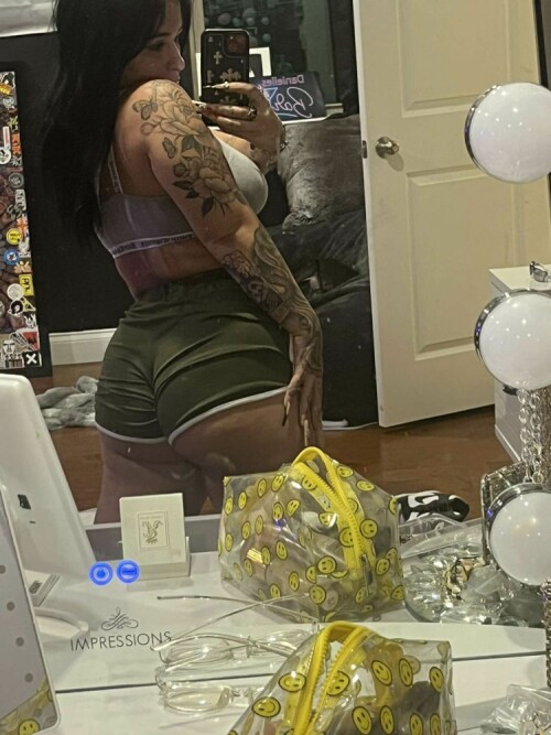 Danielle Cohn 2022 08 06 0103127ceae9d545 750x1000 C9C8ADA5 2D07 4550 924E 3C7641A171AD