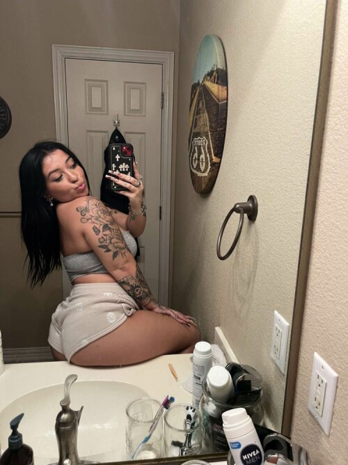 Danielle Cohn 2022 08 09 eef0e13cb5a5e663 750x1000 3229414D 9C02 4997 A39B 13A74BC8525D