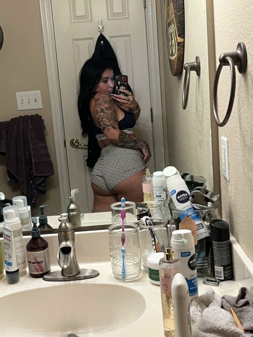 Danielle Cohn 2022 08 10 66a55cd1f442678d 750x1000 064060A6 19C2 4D82 A45E 2FED05ACEECF