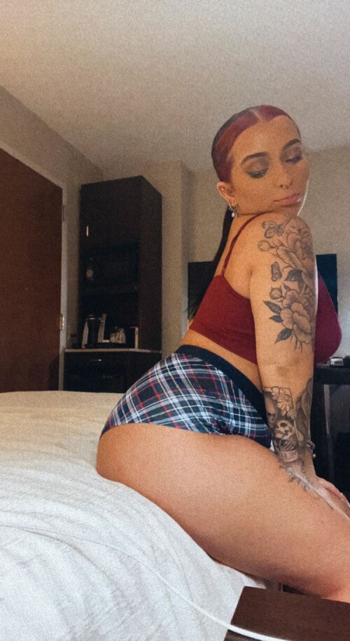 Danielle Cohn 2022 09 10 3f1f95b5a85aa89c 750x1373 99FC1AD9 CF91 4EA5 831A E1BDEC00CD34