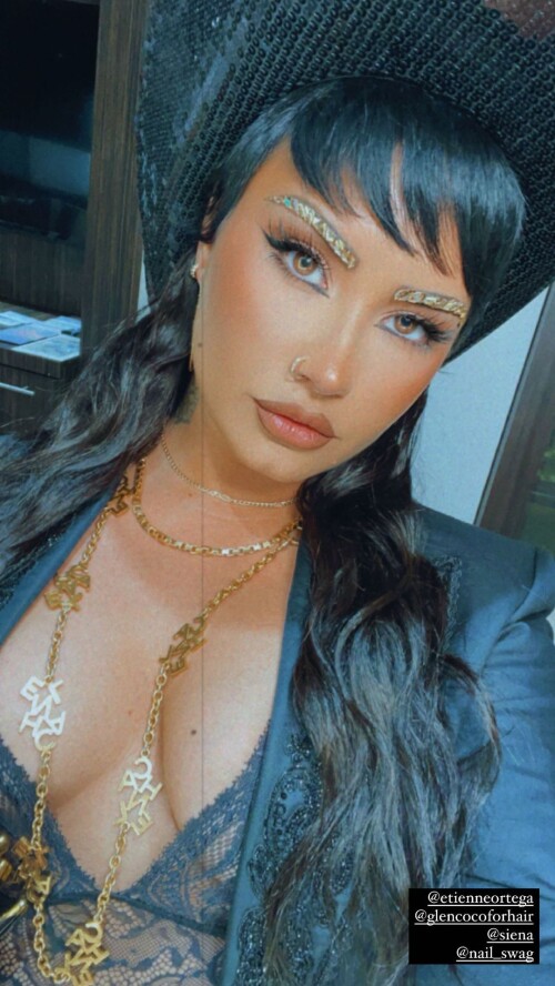 Demi Lovato 45e4c5f847757f6ad