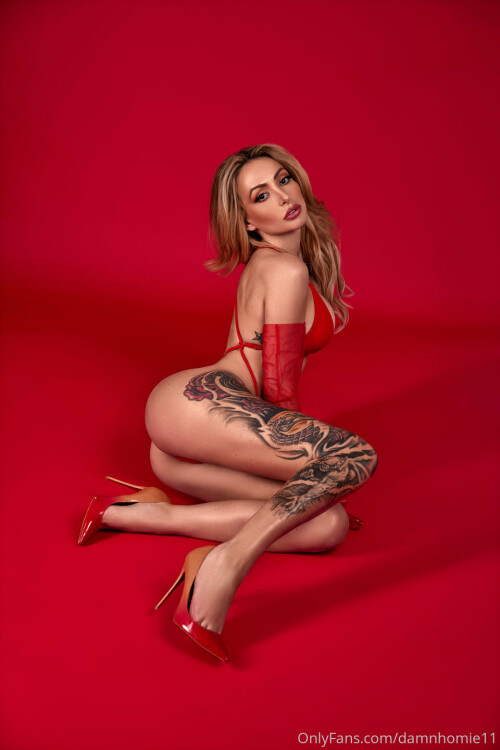 Dip your fingers inside of me papi I want you to measure the depth of my pussy and feel my walls. 1