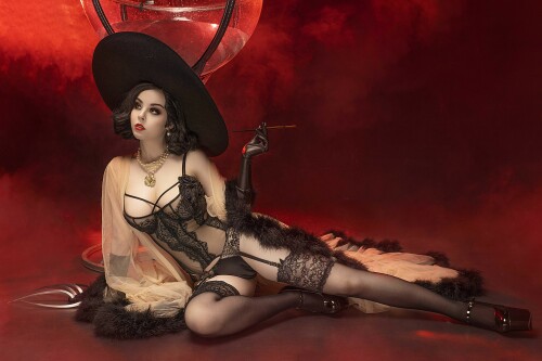 Disharmonica Burlesque Dimitrescu 363b7ae85cbdcafa7