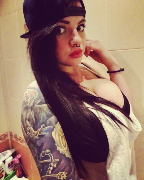 DlSBUsJC5648c1bdc81e7013