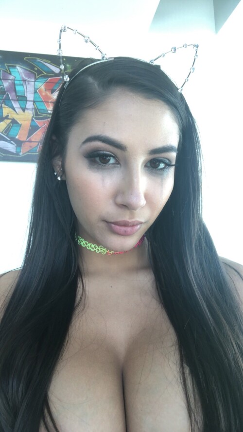 DoYXCfIUwAA6LJV10704f78e0b6d9ba