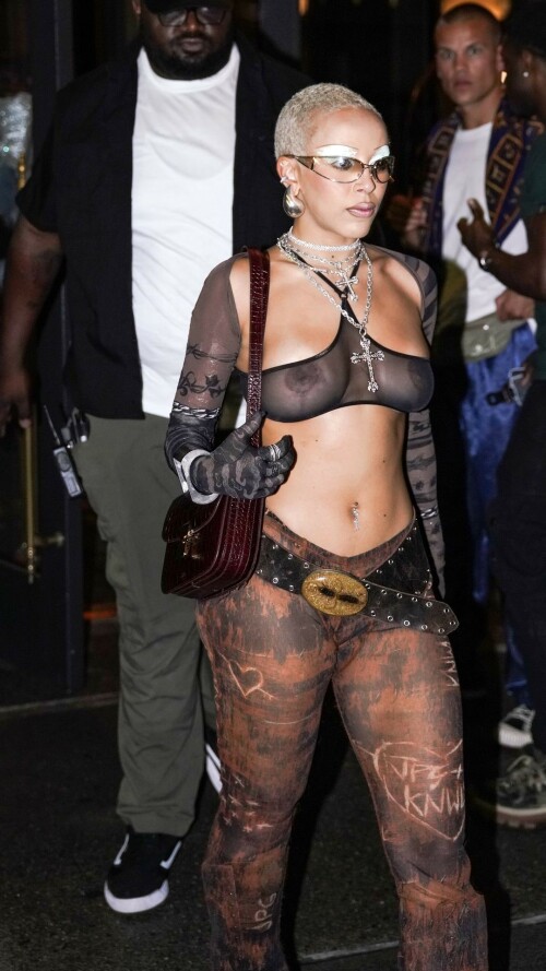 Doja Cat Nude 116da86eabf92213ad