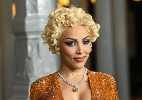 Doja Cat attends 2025 LACMA Art Film Gala 2242b7afea777964d1