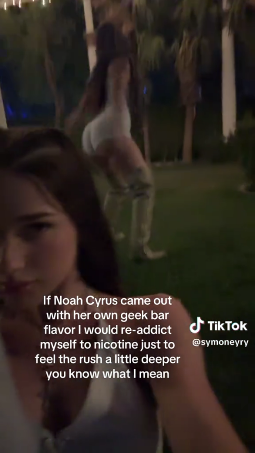 Download-1.mp4_0000108335be6dca773e7bc31