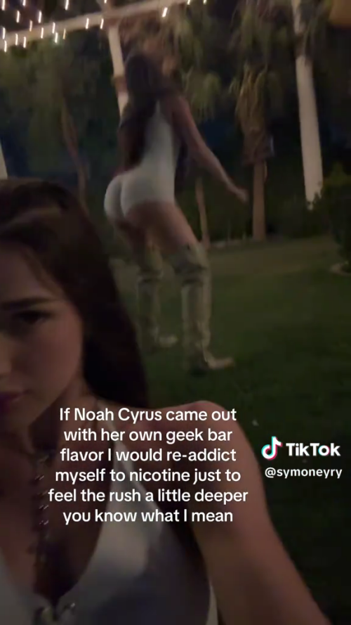 Download-1.mp4_00001100065bf1cd656a38d5b