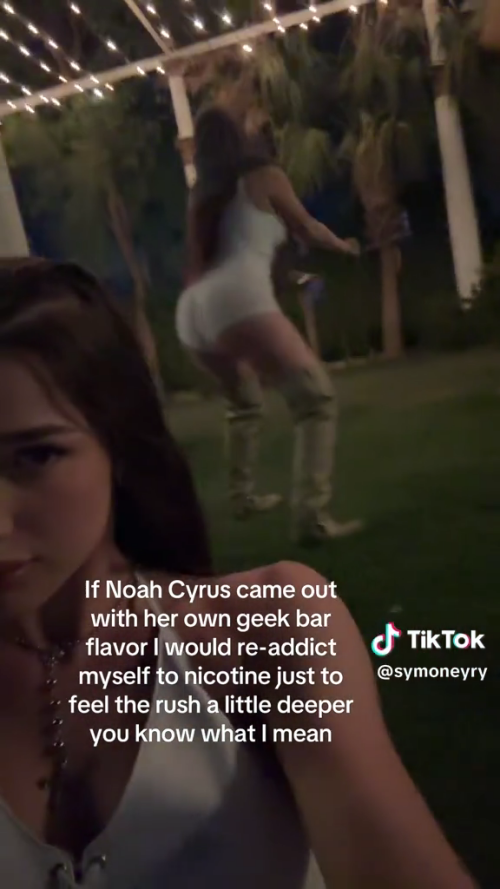 Download-1.mp4_00001116638939fc3977a775b