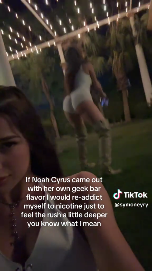 Download-1.mp4_000011400c6aaa0985baa3d35