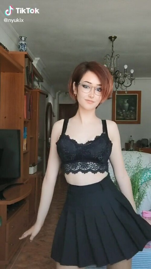 Download 1.mp4 snapshot 00.04 2023.06.04 23.47.52a7988cb4471a28d8