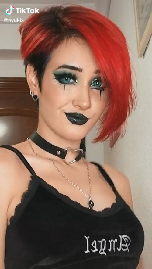 Download 2.mp4 snapshot 00.04 2023.06.04 23.45.018d828de3eba22530