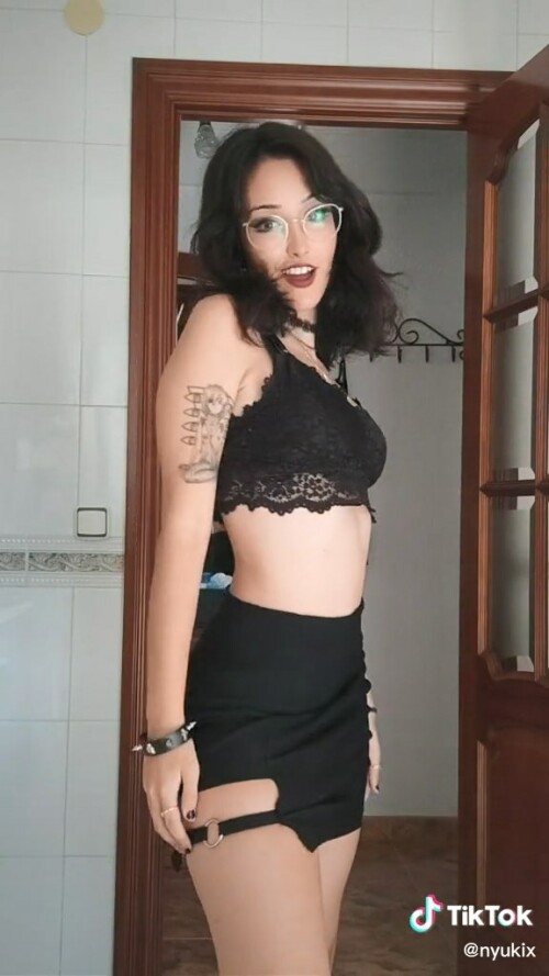 Download.mp4 snapshot 00.05 2023.06.04 23.41.4664db60085c0f0eab