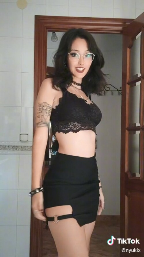 Download.mp4 snapshot 00.05 2023.06.04 23.42.49fe4a929930dc5cfb